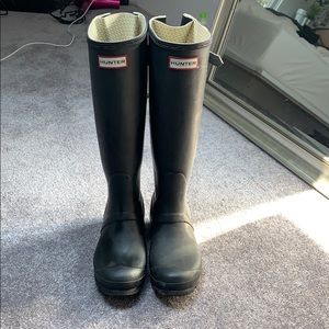 Tall hunter boots